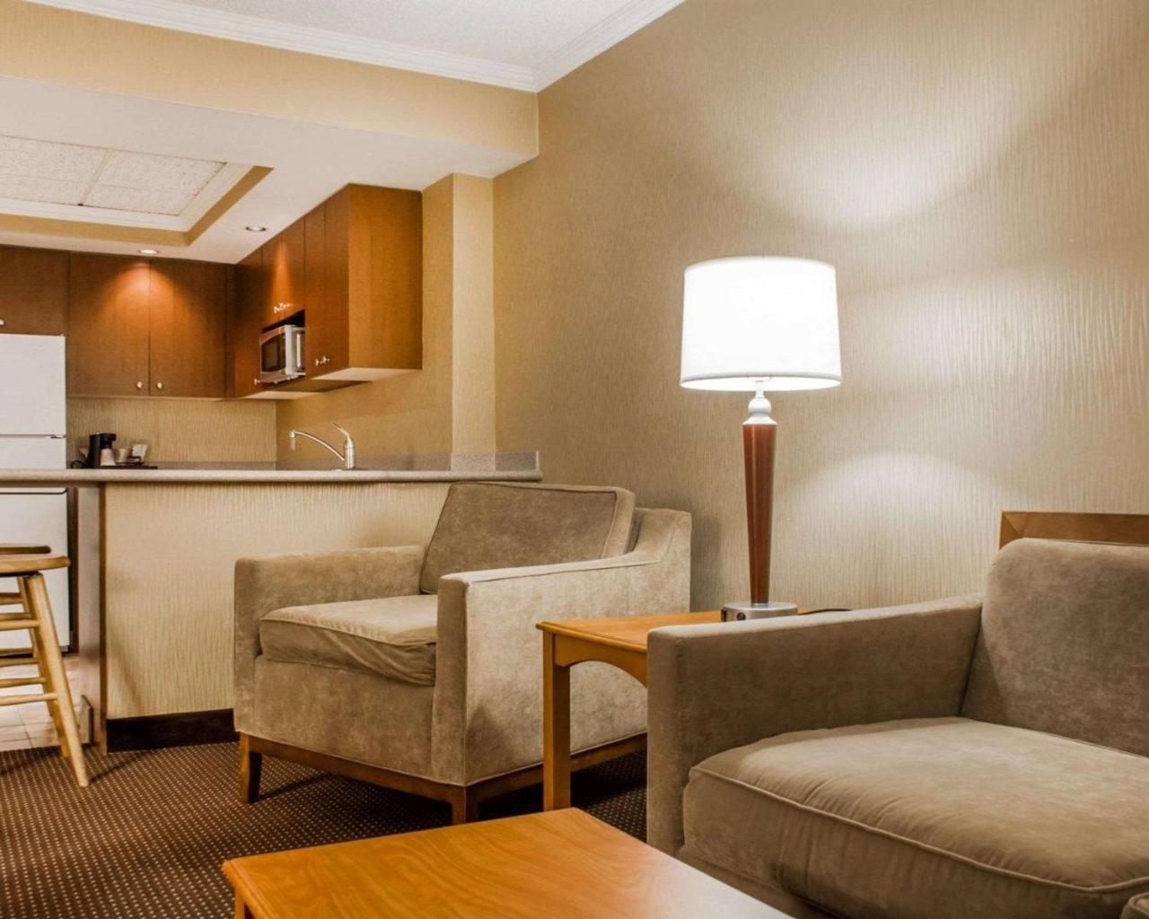 Clarion Hotel & Suites Riverfront Oswego Luaran gambar