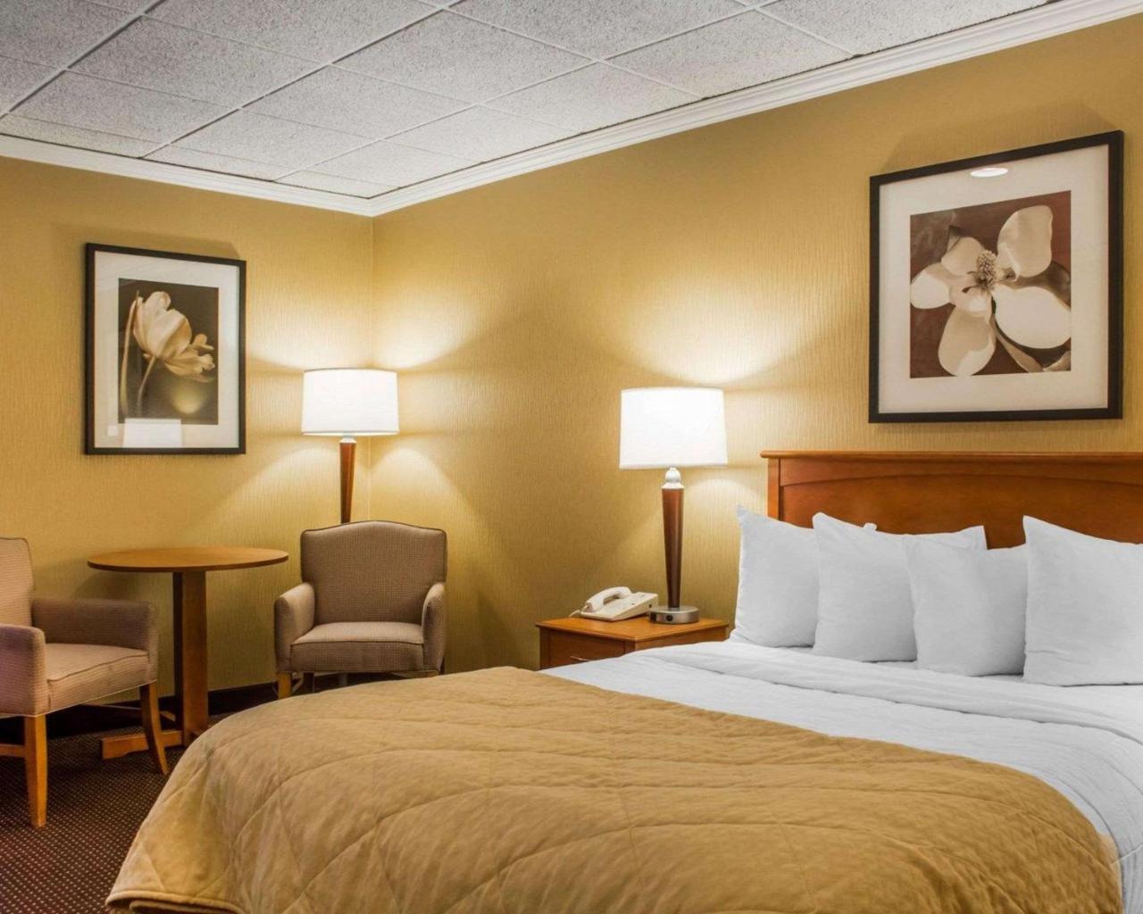 Clarion Hotel & Suites Riverfront Oswego Luaran gambar